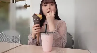 FC2-PPV-4515805 初摄露脸召唤完美整洁外貌美丽巨乳女神