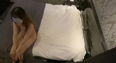 FC2-PPV-4733187 一生未被中出的女孩