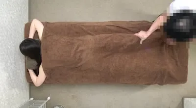 FC2-PPV-4493943 敏感乳头纤细美女敏感阴户