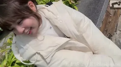 FC2-PPV-4313362 在滴落色情白浊液的子宫深处种付