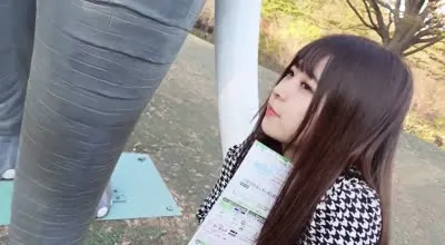 FC2-PPV-4208743 邻家小妹