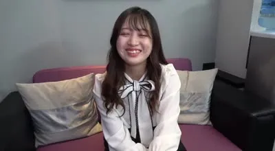 FC2-PPV-4112078 白皙美腿的苗条大学生美优酱