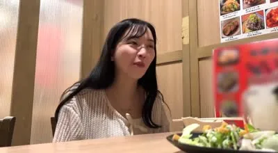 FC2-PPV-4588829 零遭遇的31岁失意美女老师麻友我射出大量浓稠精液