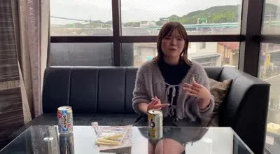 FC2-PPV-4744424 潮吹的巨乳店员