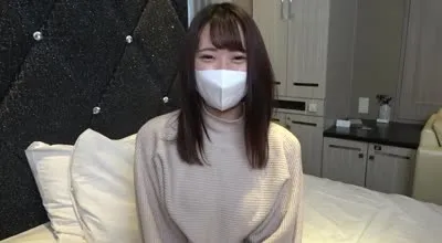 FC2-PPV-4021362 对男人没什么经验的宠物店店员