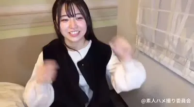 FC2-PPV-3798312 胸部丰满的高中女生进行认真的高潮性爱