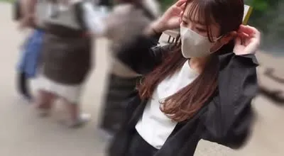 FC2-PPV-3610539 在保育院打工的可爱妹子