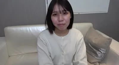 FC2-PPV-4591062 憧憬闪耀女大生活从富山上京的风香酱迎来的却是