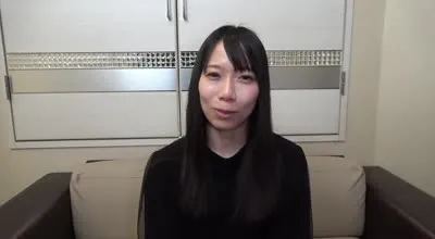 FC2-PPV-3304050 我带了一个苗条的女人回家把她当作玩具