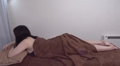 FC2-PPV-4747504 胸部丰满的办公室女士