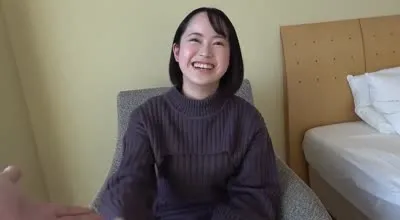 FC2-PPV-3218449 挑逗一位忙碌工作一天后前来放松的职业女性