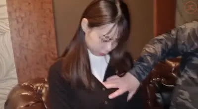 FC2-PPV-3164708 已婚少妇借了高利贷却无力偿还贷款最终只能用乳头滴下的奶水来偿还