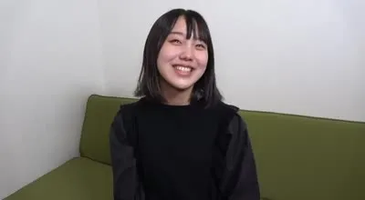 FC2-PPV-3123185 面带微笑的快餐女服务员