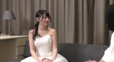 FC2-PPV-3237415 圣洁婚纱服侍人裸体盛宴美又香