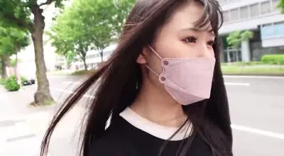 FC2-PPV-3074367 文静的女人不停地说着感觉很好