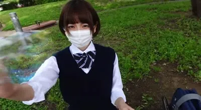 FC2-PPV-2915778 清爽短发的美少女