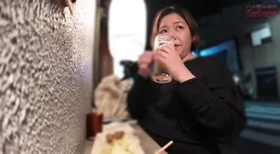 FC2-PPV-4770486 我搭讪了隔壁喝酒的邻居老婆