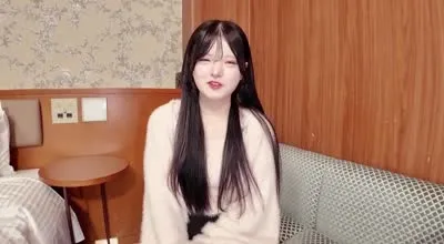 FC2-PPV-4771232 我可以舔你吗