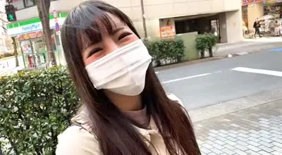 FC2-PPV-2698043 美丽的小穴