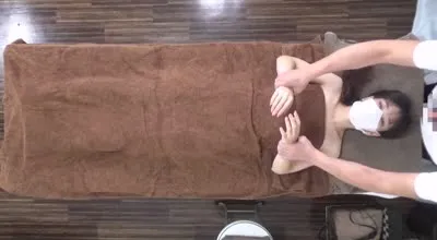 FC2-PPV-4785144 宛如偶像般的美女再次光临