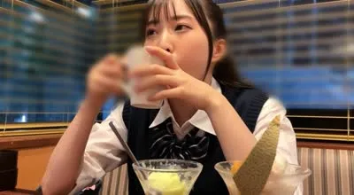 FC2-PPV-2343510 白皙美人