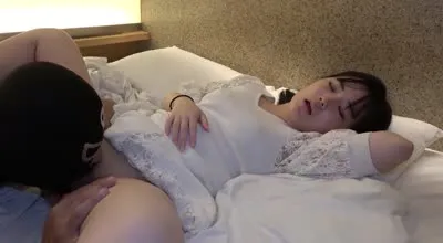 FC2-PPV-4792521 已婚幼儿园老师