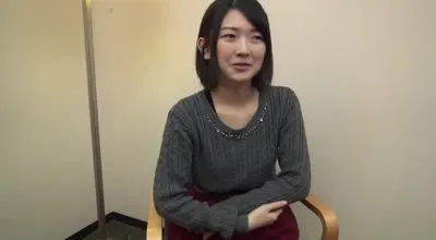 FC2-PPV-1952142 几乎透明纯洁美丽的私处处女膜依然完好无损