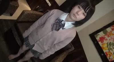 FC2-PPV-1736234 在推特上认识了一个需要用钱的女孩