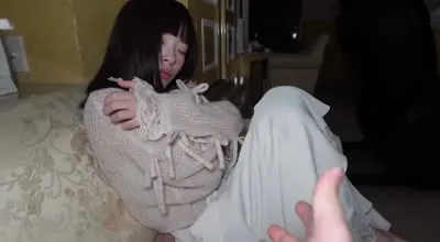 FC2-PPV-4811477 笑容清纯可爱的女孩