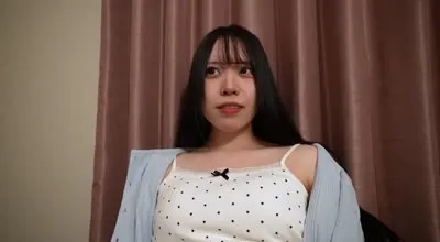 FC2-PPV-4812799 身材修长曲线玲珑的女孩