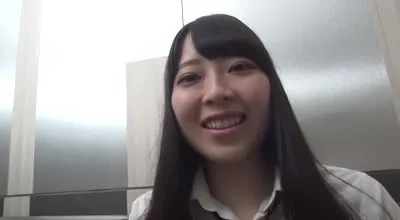 FC2-PPV-1528299 巨根插入白皙肌肤美胸娇嫩的小穴