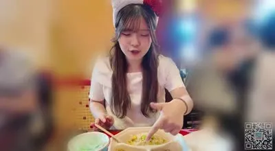 FC2-PPV-4822500 最美女性双重喷水和连续内射