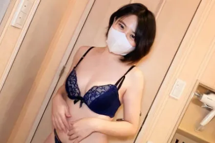 FC2-PPV-3347875 这位拥有超级敏感阴部的大型银行接待员