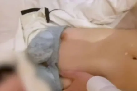 FC2-PPV-4685848 男朋友的烦恼都由叔叔来解决