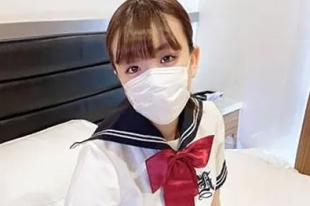 FC2-PPV-4607600 干净整洁娃娃脸制服妹子