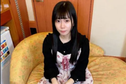 FC2-PPV-4744418 漂亮苗条美女中出