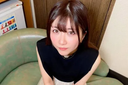 FC2-PPV-4737444 夏天给可爱美女中出是我人生目的