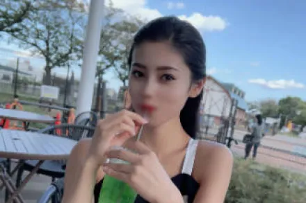 FC2-PPV-3997944 这位阳光般耀眼的东方美少女