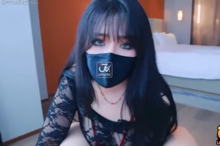 肉棒沈淪之在那家婚紗店裏我丟失了不只一串項鏈