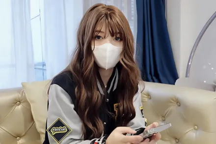 淫荡室友的圣诞礼物骑乘榨精 小巧芋艿