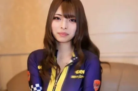 FC2-PPV-4618953 一位拥有G罩杯巨乳的赛车皇后