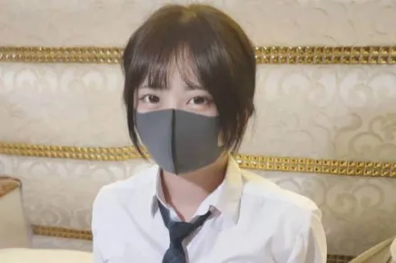 FC2-PPV-4641935 袭击并被迫一次又一次射精