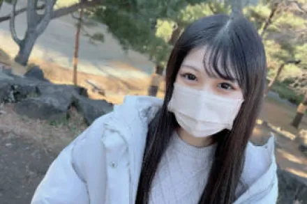 FC2-PPV-3237986 在道玄坂的咖啡厅打工的20岁娃娃脸大学生