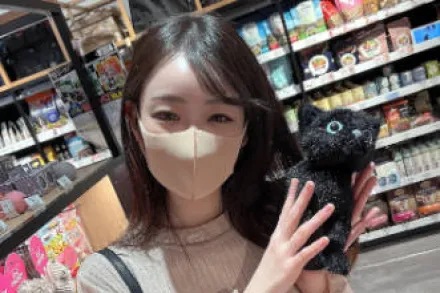 FC2-PPV-3172332 看似意志薄弱的猫咪咖啡馆女大学生