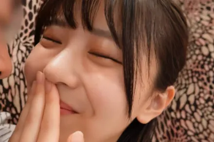 FC2-PPV-4598216 连续7次射精让我失去了处女之身