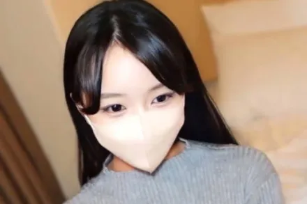 FC2-PPV-4602994 一个待在家里的女人