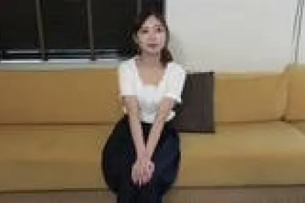 FC2-PPV-4660470 皮肤白皙聪明的医学生