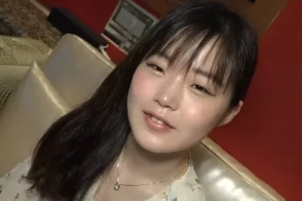 FC2-PPV-3684516 社会经验少的年轻金秀梅被尽情玩弄并中出