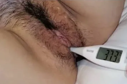 FC2-PPV-1672335 黑发苗条美女