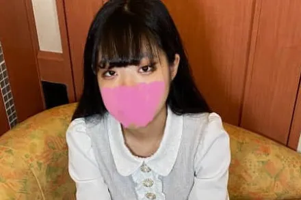 FC2-PPV-4685505 在购物时被搭讪并首次出道